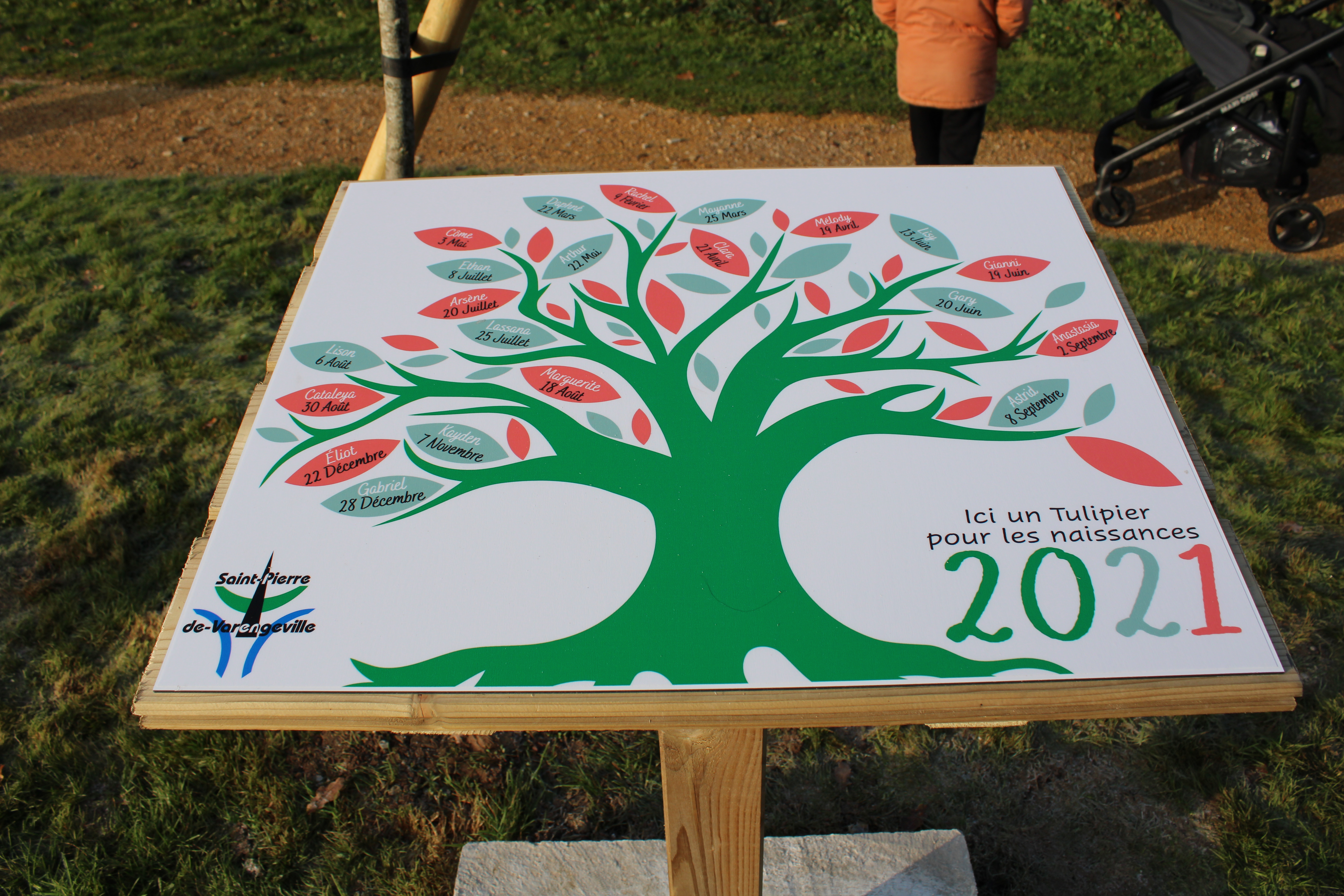 panneau naissance 2021 "un arbre, un enfant" à Saint-Pierre-de-Varengeville