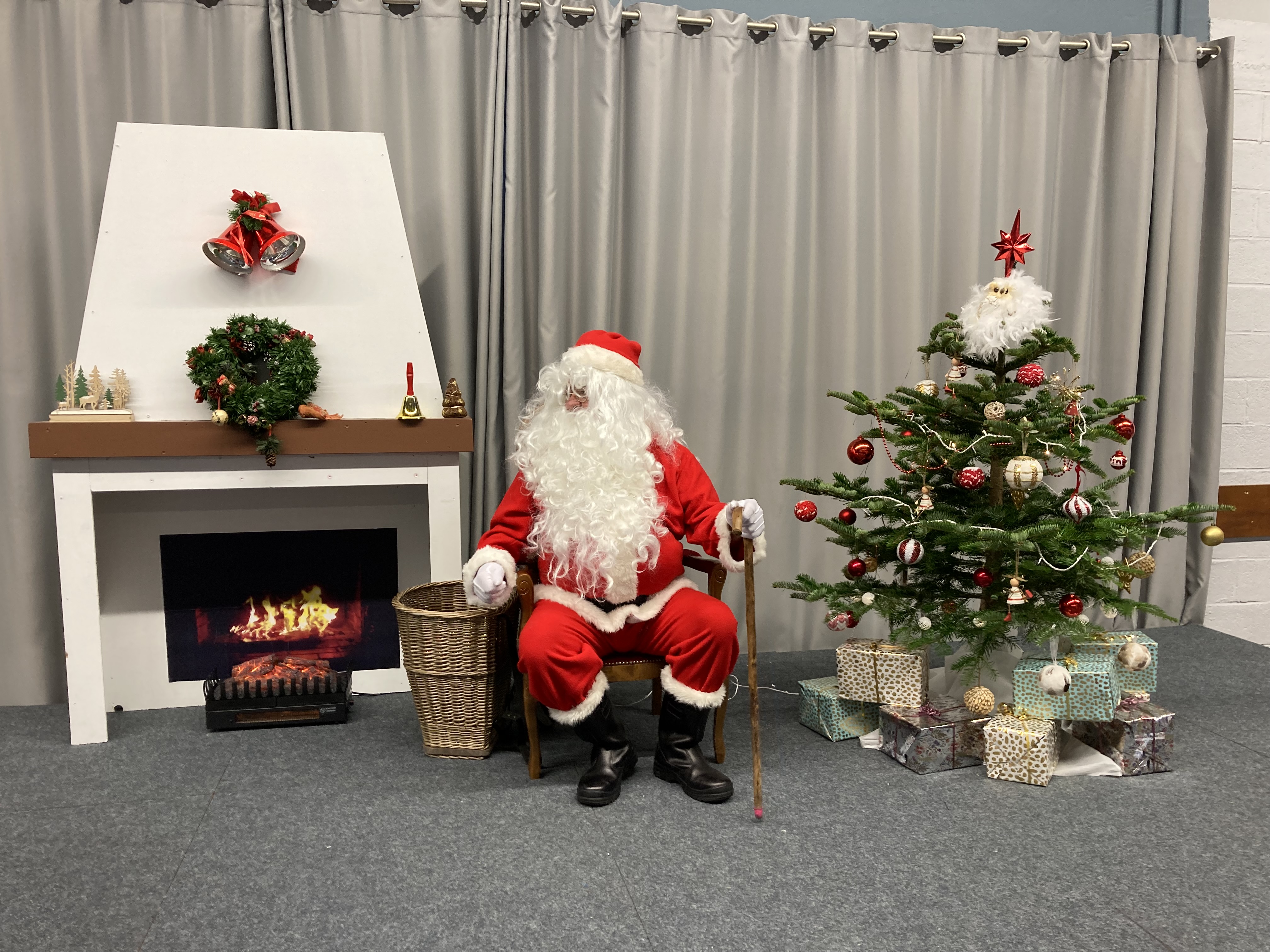 père Noël au marché de Noël de St-Pierre-de-Varengeville